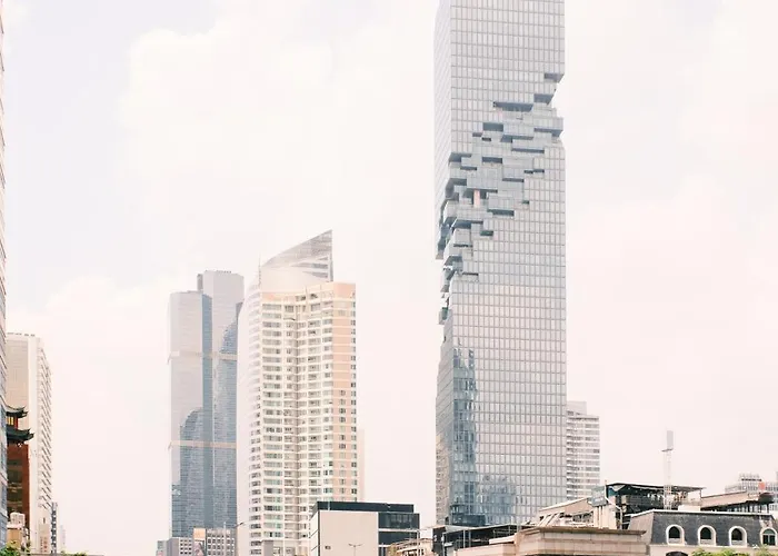 Апартаменты Silom I King Bed I Sleep 3 I 2 Bedroom *