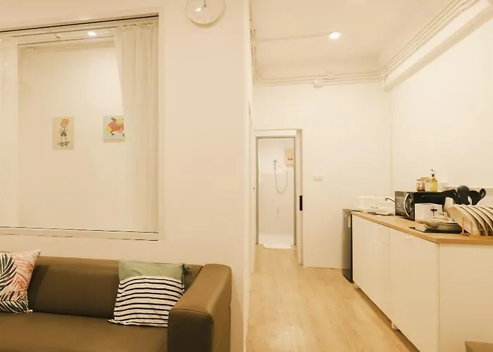 Silom I King Bed I Sleep 3 I 2 Bedroom Апартаменты *