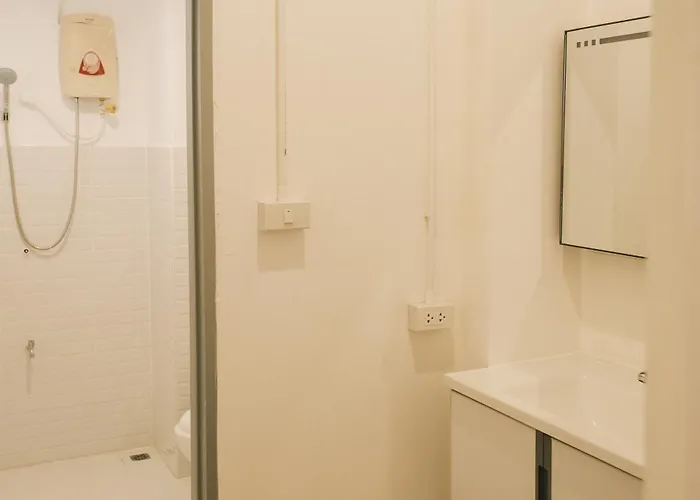 Апартаменты Silom I King Bed I Sleep 3 I 2 Bedroom *