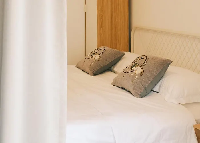 Апартаменты Silom I King Bed I Sleep 3 I 2 Bedroom Бангкок